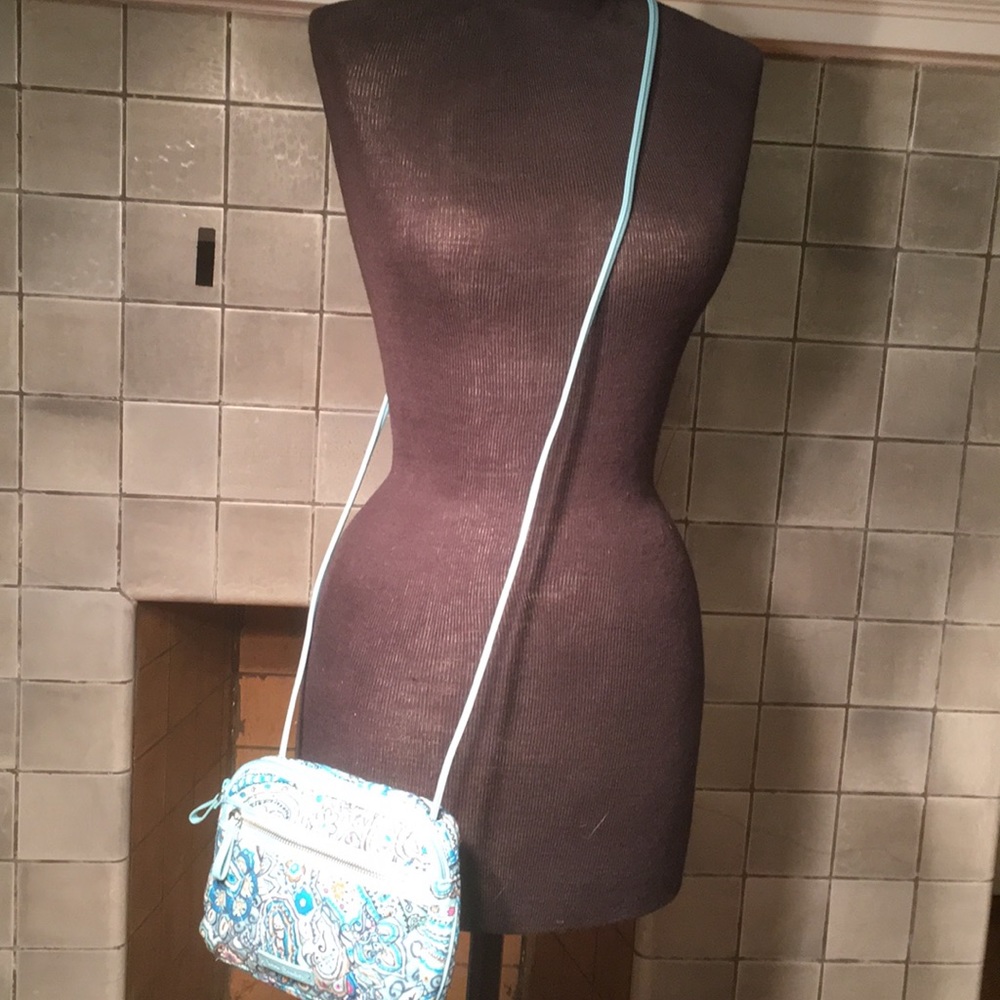 Vera Bradley Purse in Daisy Dot Paisley